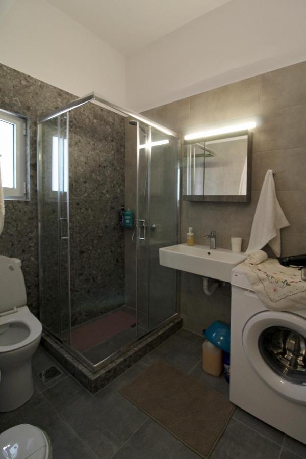 Luxury Flat In Hilton, Central Athens, 3' Metro, Vfm! Exterior photo